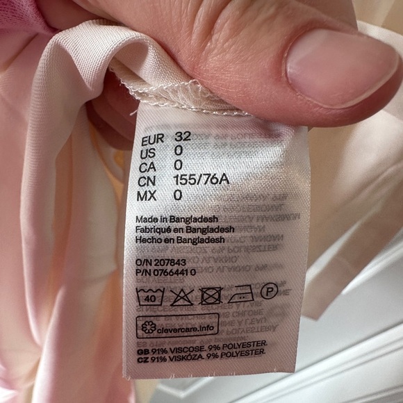 H&M Women’s Cream Sleeveless Knee Length Button Utility Dress Size 0 - Picture 9 of 9